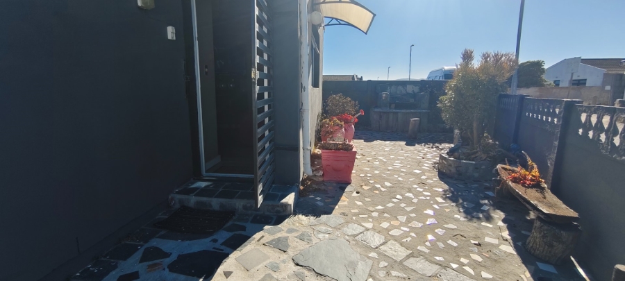 4 Bedroom Property for Sale in Strandfontein Western Cape